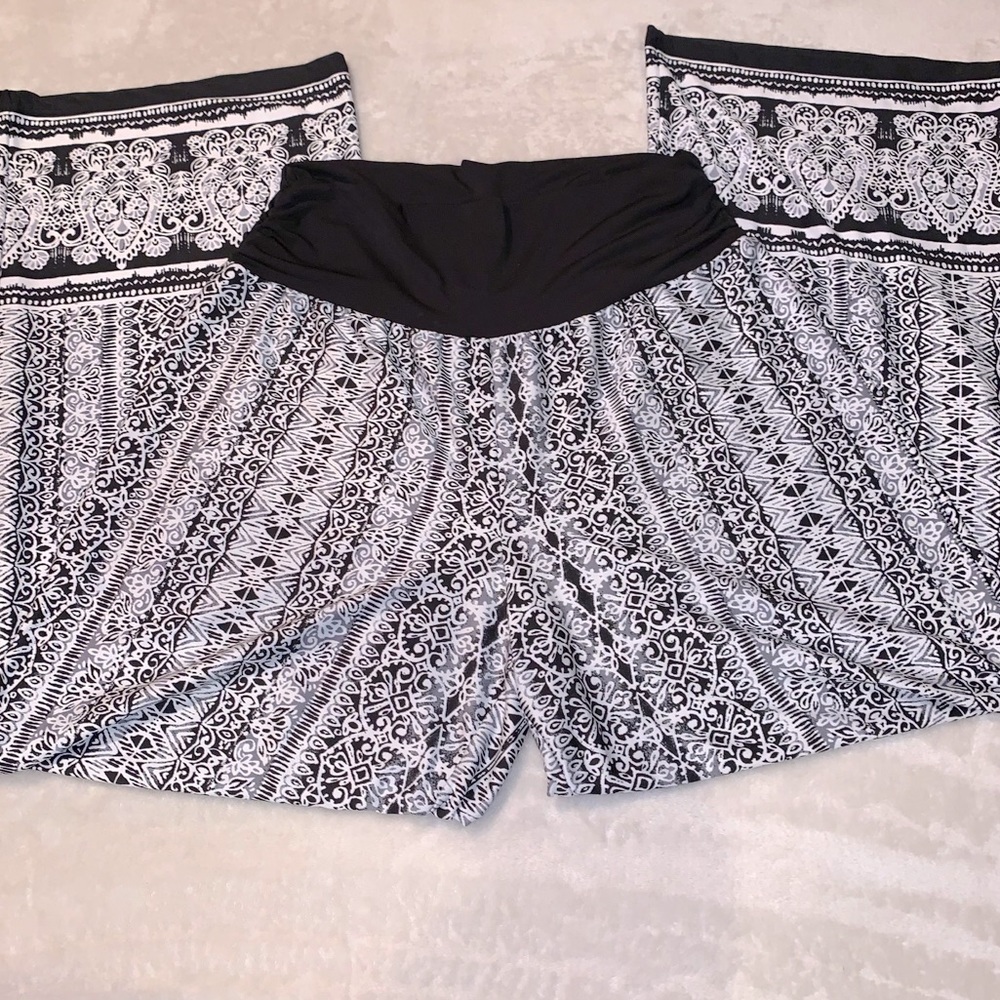 🌺 3/$15 🌺 Parachute Pants